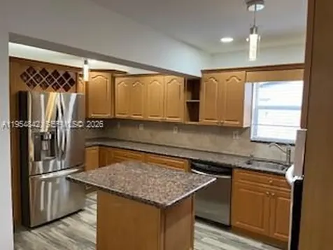 240 N 70th Way Hollywood FL 33024