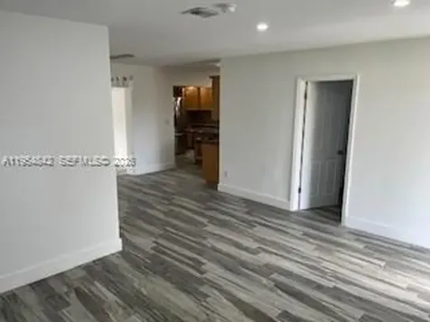 240 N 70th Way Hollywood FL 33024