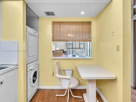 3731 N Country Club Drive Aventura FL 33180