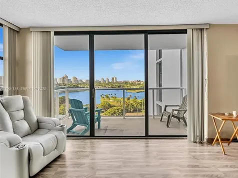 3731 N Country Club Drive Aventura FL 33180