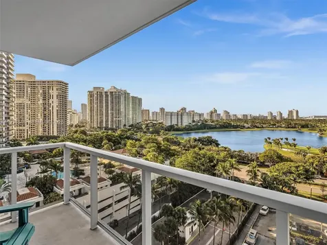 3731 N Country Club Drive Aventura FL 33180