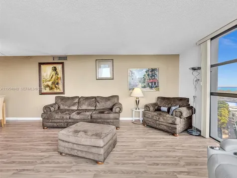 3731 N Country Club Drive Aventura FL 33180
