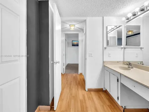 3731 N Country Club Drive Aventura FL 33180
