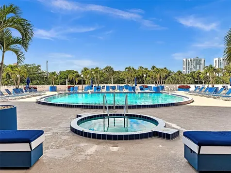 3731 N Country Club Drive Aventura FL 33180