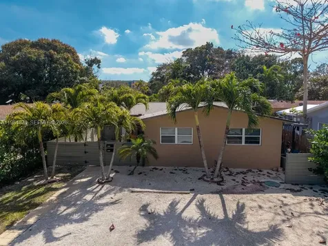 2470-2472 NE 182nd Terrace North Miami Beach FL 33160