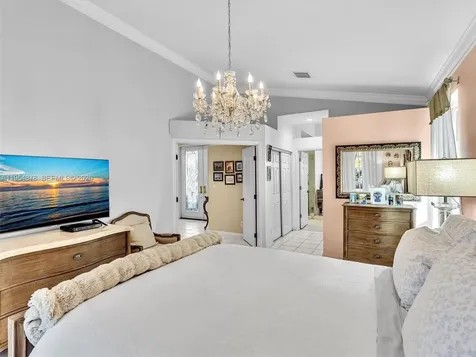 900 Spoonbill Circle Weston FL 33326