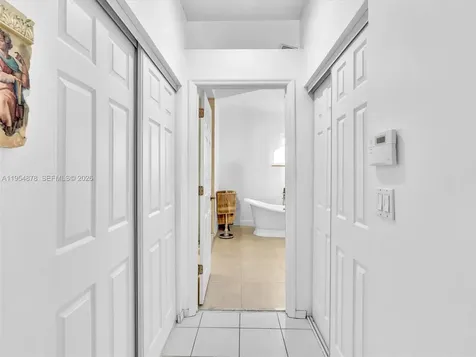900 Spoonbill Circle Weston FL 33326