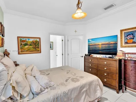 900 Spoonbill Circle Weston FL 33326