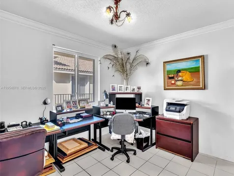 900 Spoonbill Circle Weston FL 33326