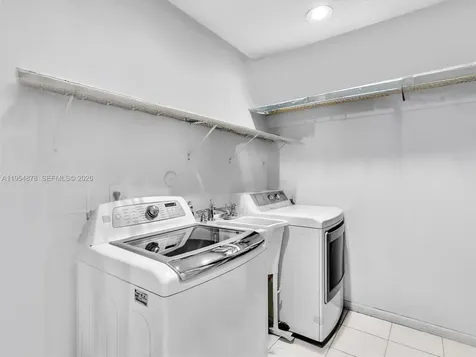 900 Spoonbill Circle Weston FL 33326