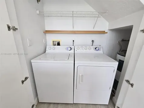 10595 SW 6th Street Pembroke Pines FL 33025