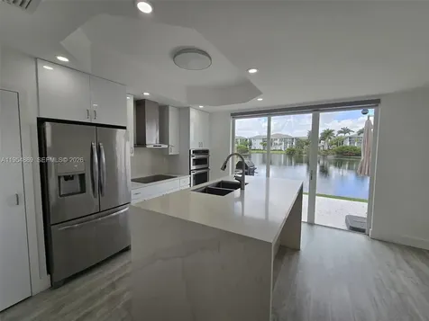 10595 SW 6th Street Pembroke Pines FL 33025