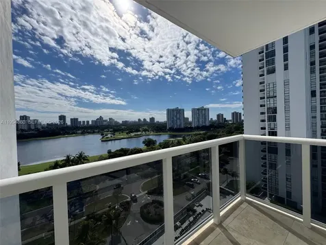 3675 N Country Club Drive Aventura FL 33180