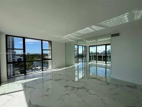3675 N Country Club Drive Aventura FL 33180