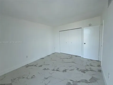 3675 N Country Club Drive Aventura FL 33180