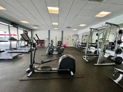 3675 N Country Club Drive Aventura FL 33180