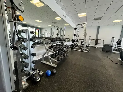 3675 N Country Club Drive Aventura FL 33180