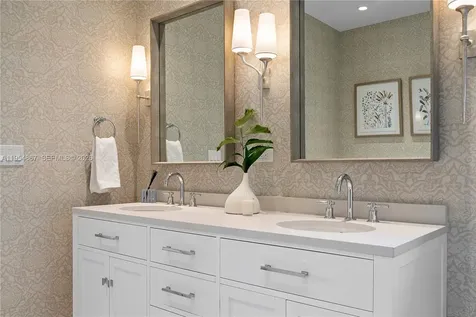 12091 SE Prestwick Terrace Tequesta FL 33469