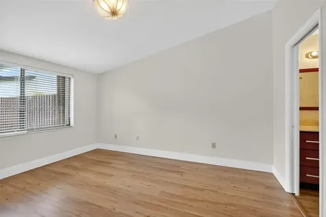 13702 SW 101st Terrace Miami FL 33186