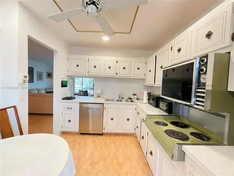 1425 Atlantic Shores Boulevard Hallandale Beach FL 33009