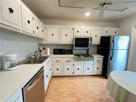 1425 Atlantic Shores Boulevard Hallandale Beach FL 33009
