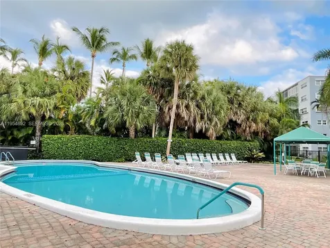 1425 Atlantic Shores Boulevard Hallandale Beach FL 33009