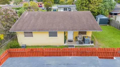 9435-9437 SW 39th Street Miami FL 33165