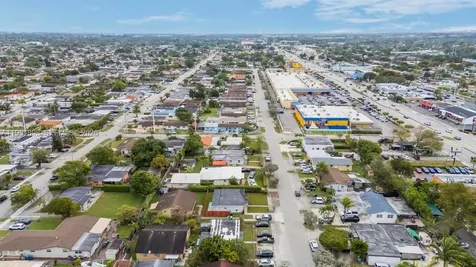 9435-9437 SW 39th Street Miami FL 33165