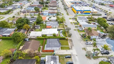 9435-9437 SW 39th Street Miami FL 33165