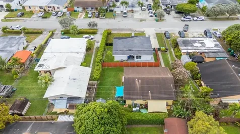9435-9437 SW 39th Street Miami FL 33165