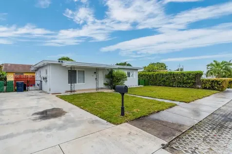 9435-9437 SW 39th Street Miami FL 33165