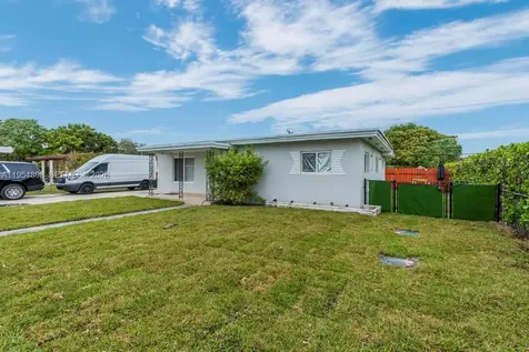 9435-9437 SW 39th Street Miami FL 33165