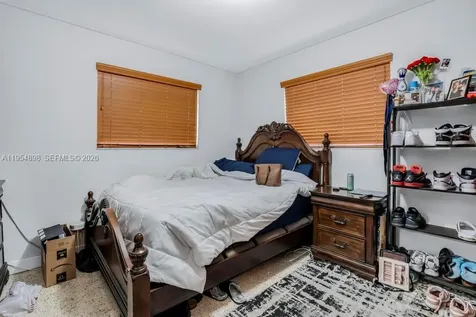 9435-9437 SW 39th Street Miami FL 33165