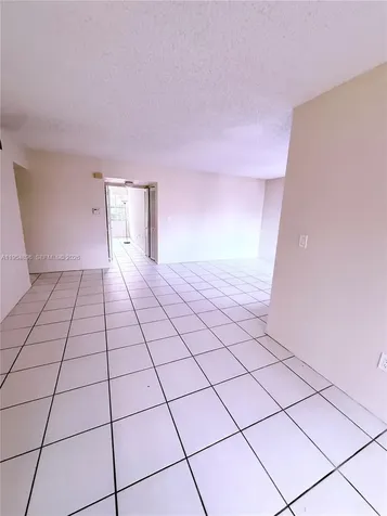 Miami FL 33172
