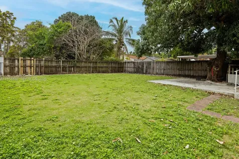 3050 NW 2nd Street Miami FL 33125