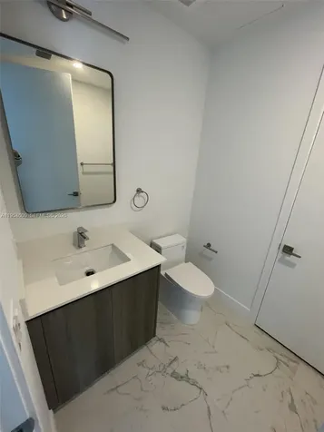 17550 Collins Avenue Sunny Isles Beach FL 33160