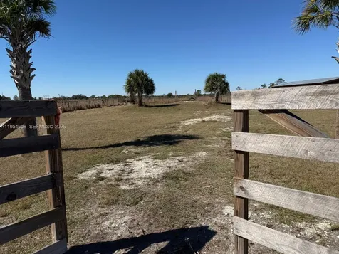 286 Lott Grade Other City - Not In The State Of Florida FL 33960