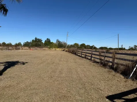 286 Lott Grade Other City - Not In The State Of Florida FL 33960