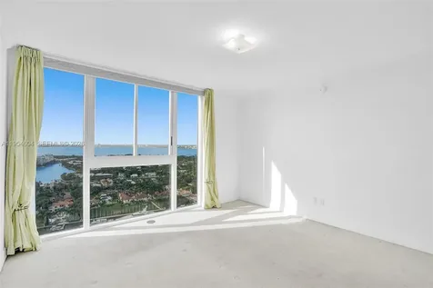 4775 Collins Avenue Miami Beach FL 33140