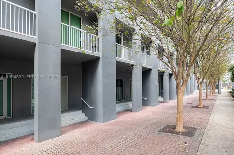 104 SW 9th Street Miami FL 33130