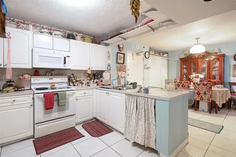 104 SW 9th Street Miami FL 33130