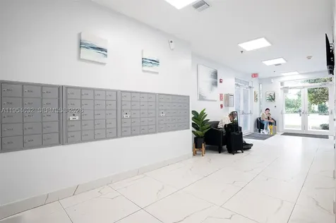 104 SW 9th Street Miami FL 33130