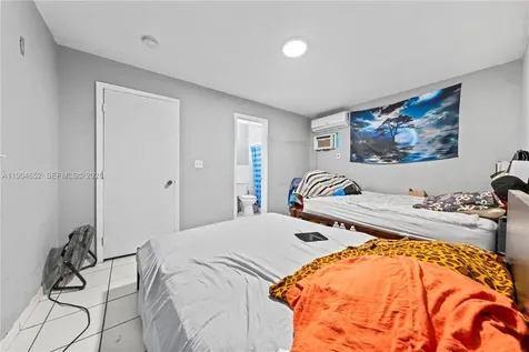 2110 NW 34th Street Miami FL 33142
