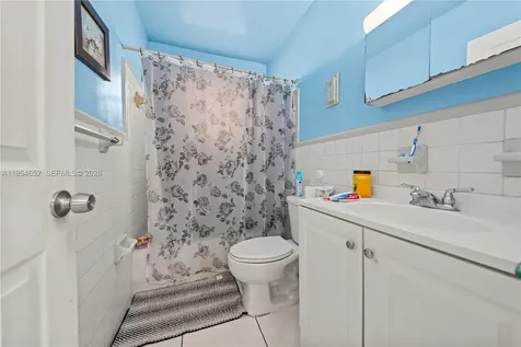 2110 NW 34th Street Miami FL 33142