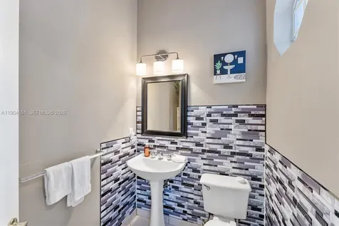 5037 NW 119th Terrace Coral Springs FL 33076