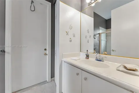 5037 NW 119th Terrace Coral Springs FL 33076