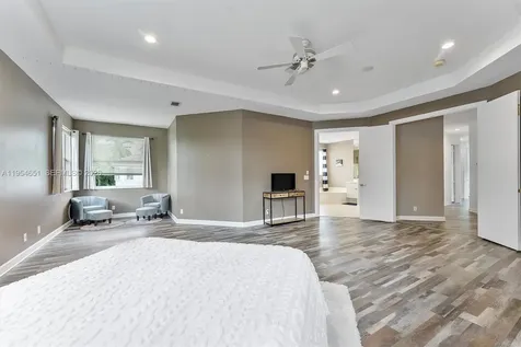 5037 NW 119th Terrace Coral Springs FL 33076