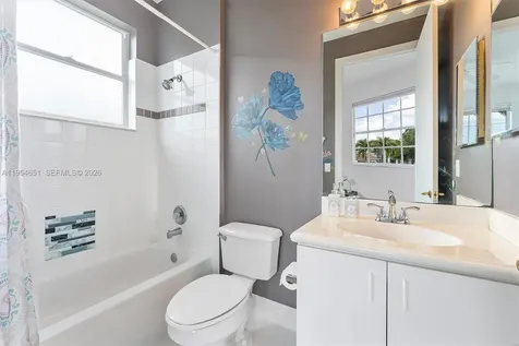 5037 NW 119th Terrace Coral Springs FL 33076