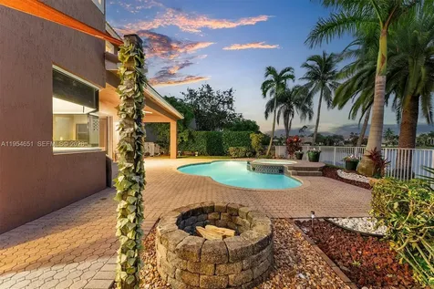 5037 NW 119th Terrace Coral Springs FL 33076