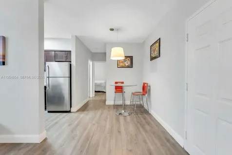 7334 Harding Avenue Miami Beach FL 33141